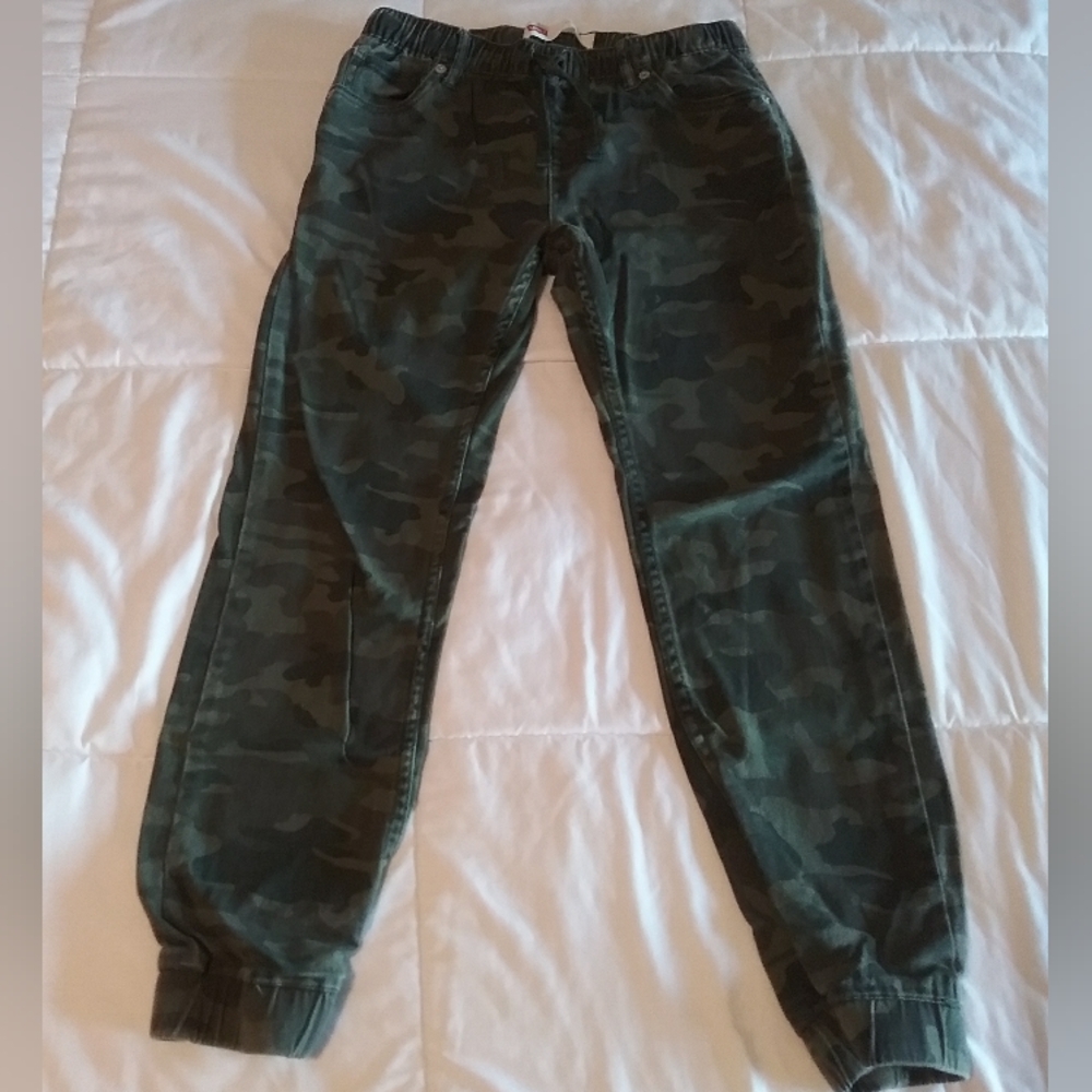 Levi's